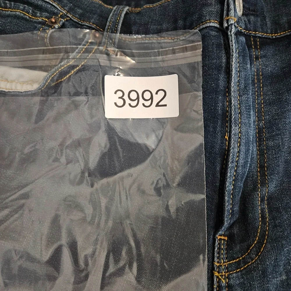 Lucky Brand Jeans Men Size 40x32 121 Slim‎ Straight Blue Denim Zip Fly Stretch